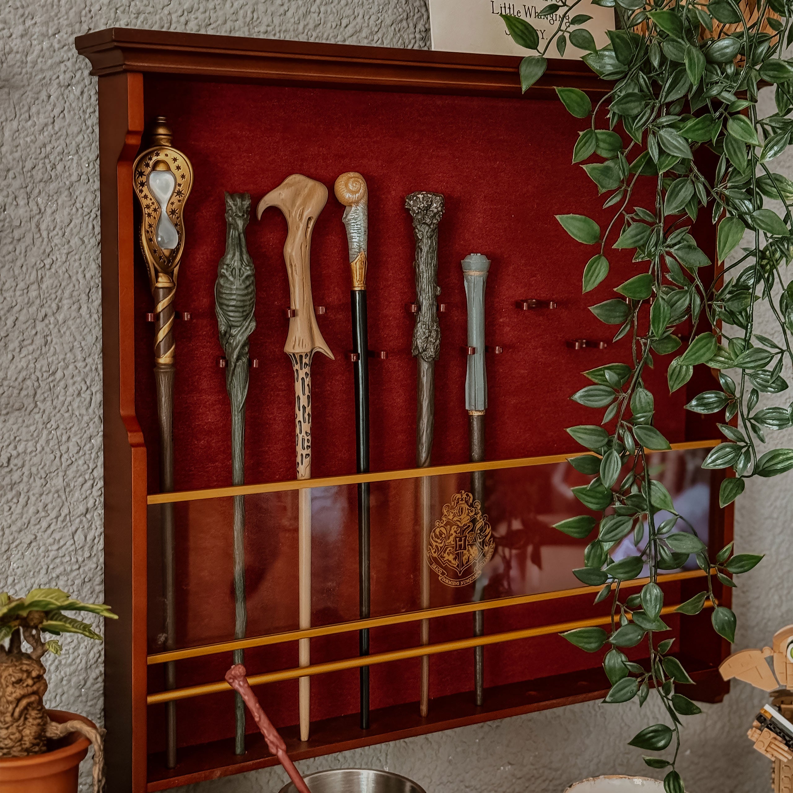 Imagen del producto Soporte de pared para colección de varitas de personajes