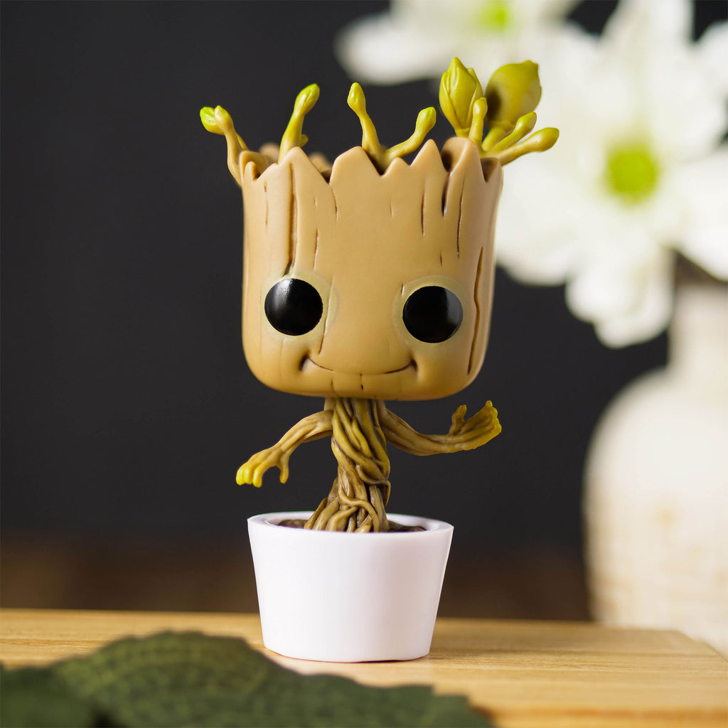 Imagen del producto Guardianes de la Galaxia - Figura de Groot bailarín con cabeza móvil
