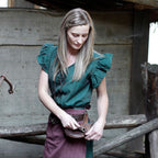 Imagen del producto Vestido medieval Agga de manga corta con delantal verde