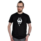 Imagen del producto Skyrim - Camiseta negra con símbolo de dragón