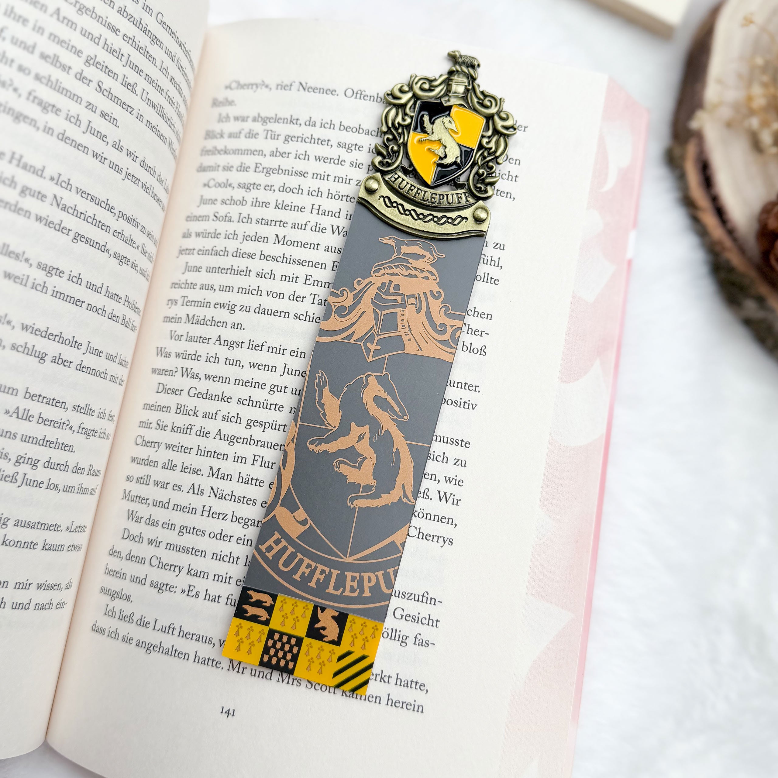 Imagen del producto Harry Potter - Marcador de Hufflepuff amarillo