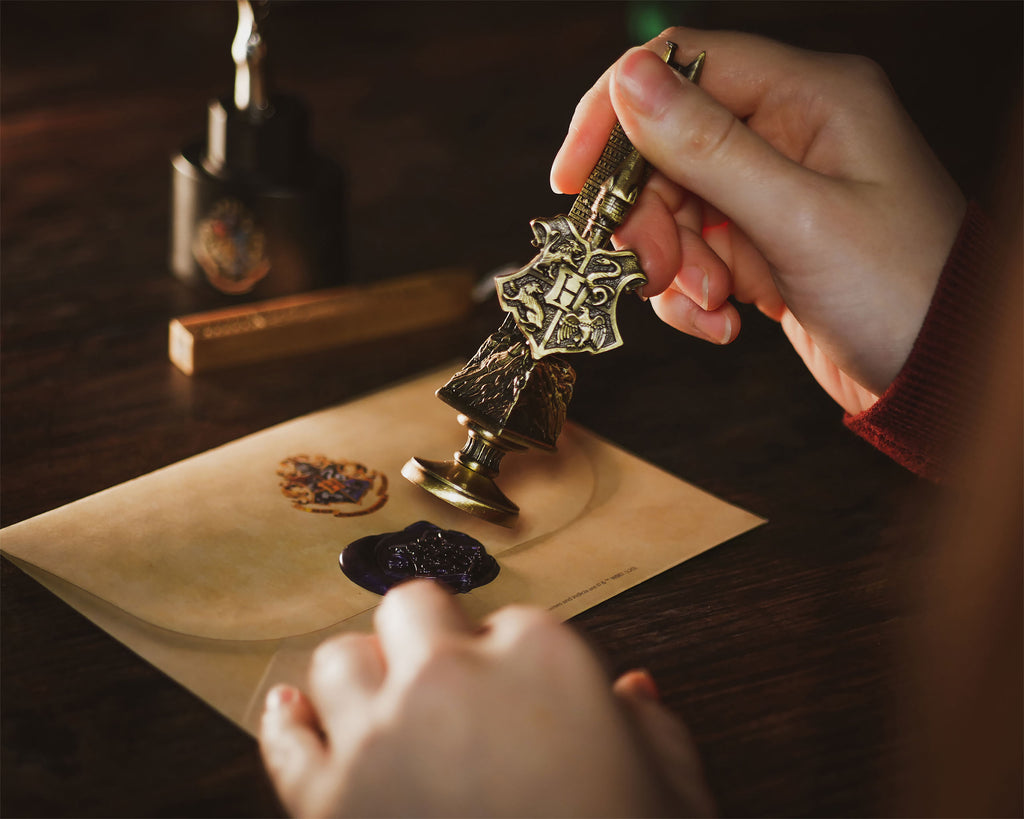 Imagen del producto Harry Potter - Sello de Hogwarts con cera