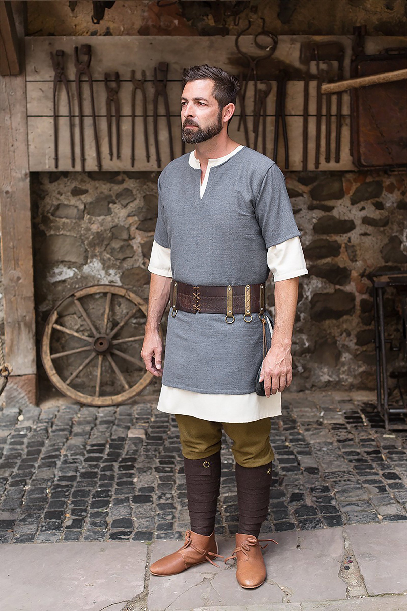 Imagen del producto Túnica de manga corta medieval Aegir gris