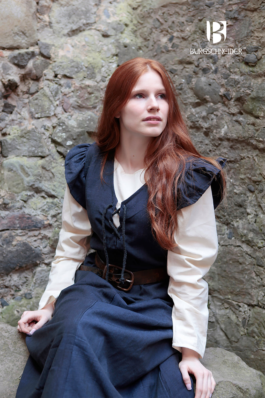 Imagen del producto Vestido medieval Agga con delantal azul