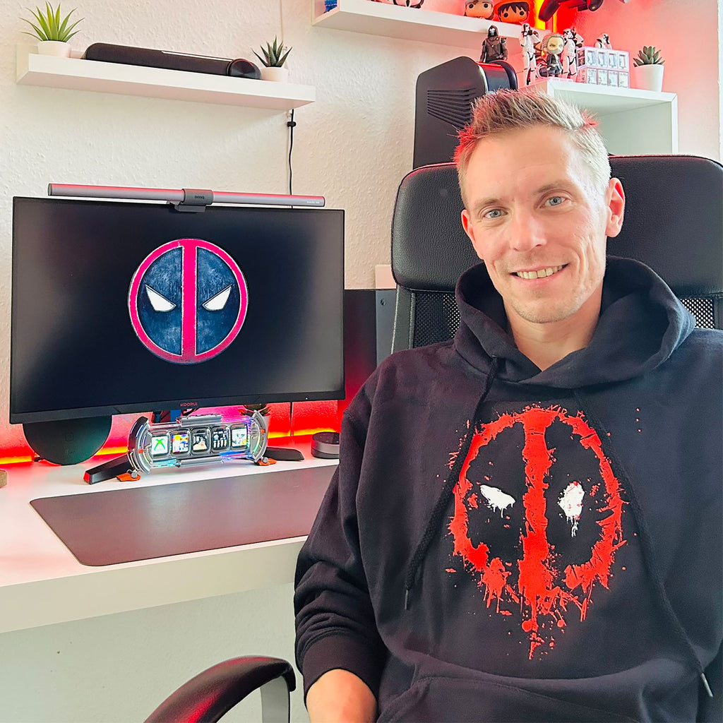 Imagen del producto Deadpool - Sudadera con capucha negra con logo