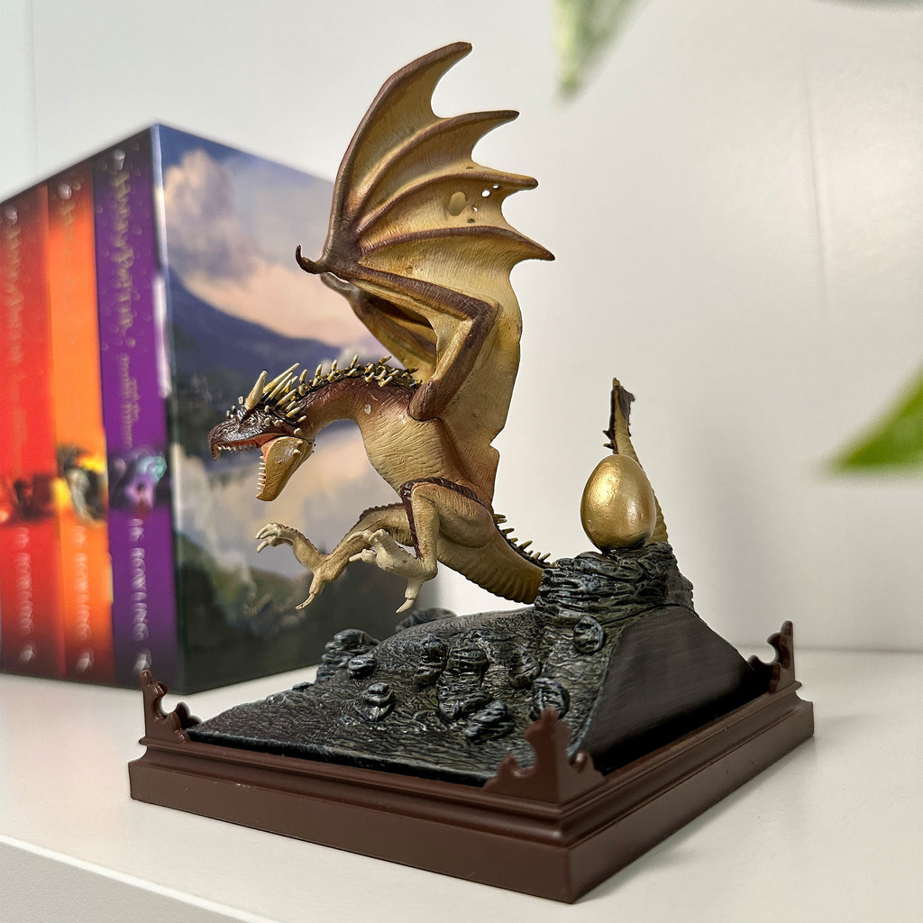 Imagen del producto Colacuerno Húngaro - Figura Mágica de Criaturas de Harry Potter