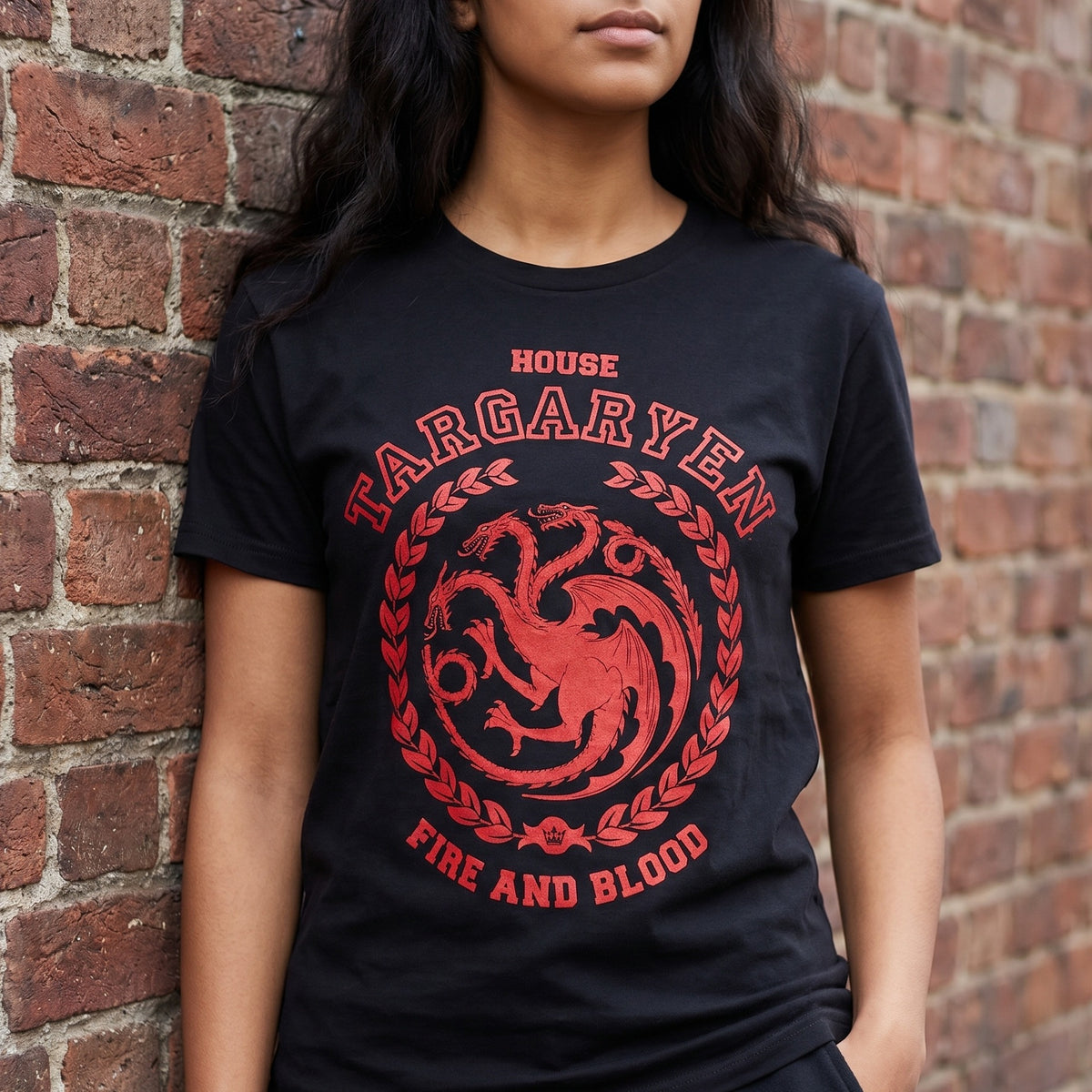 Imagen del producto Juego de Tronos - Camiseta negra con escudo Targaryen