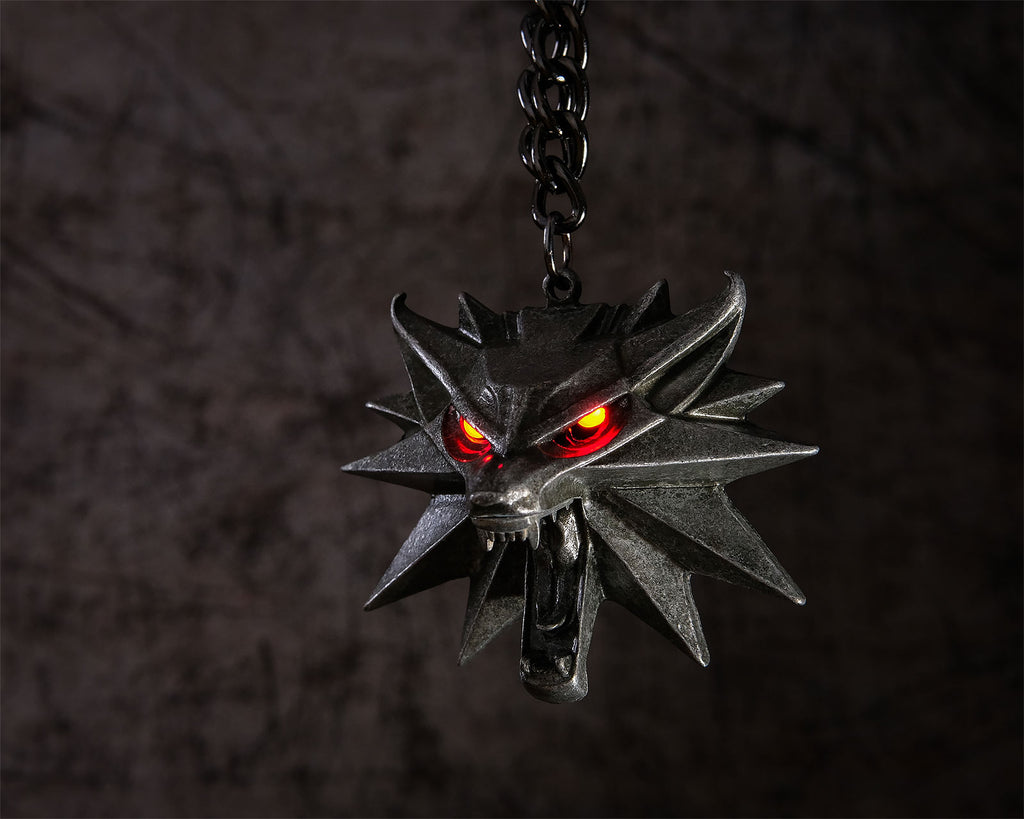 Imagen del producto Witcher - Medallón de Caza Salvaje con Ojos LED