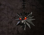 Imagen del producto Witcher - Medallón de Caza Salvaje con Ojos LED