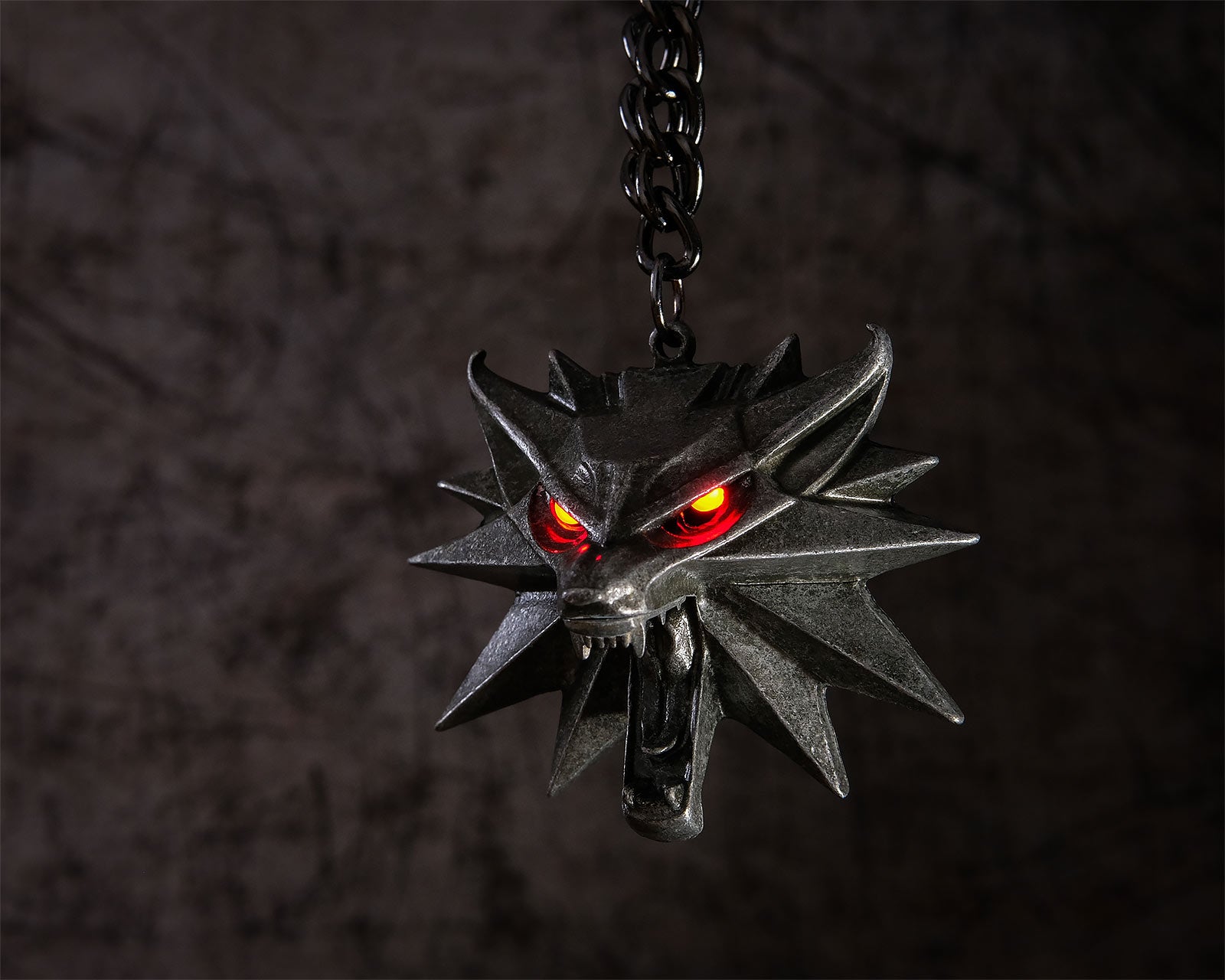 Imagen del producto Witcher - Medallón de Caza Salvaje con Ojos LED