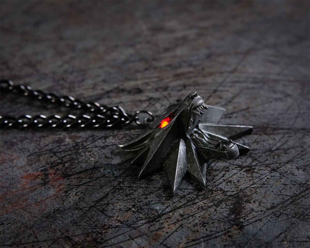 Imagen del producto Witcher - Medallón de Caza Salvaje con Ojos LED