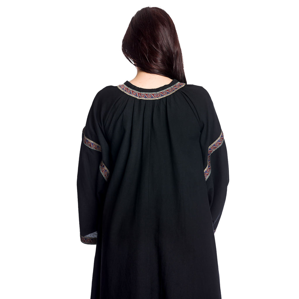 Imagen del producto Vestido medieval Ida con mangas de trompeta negro