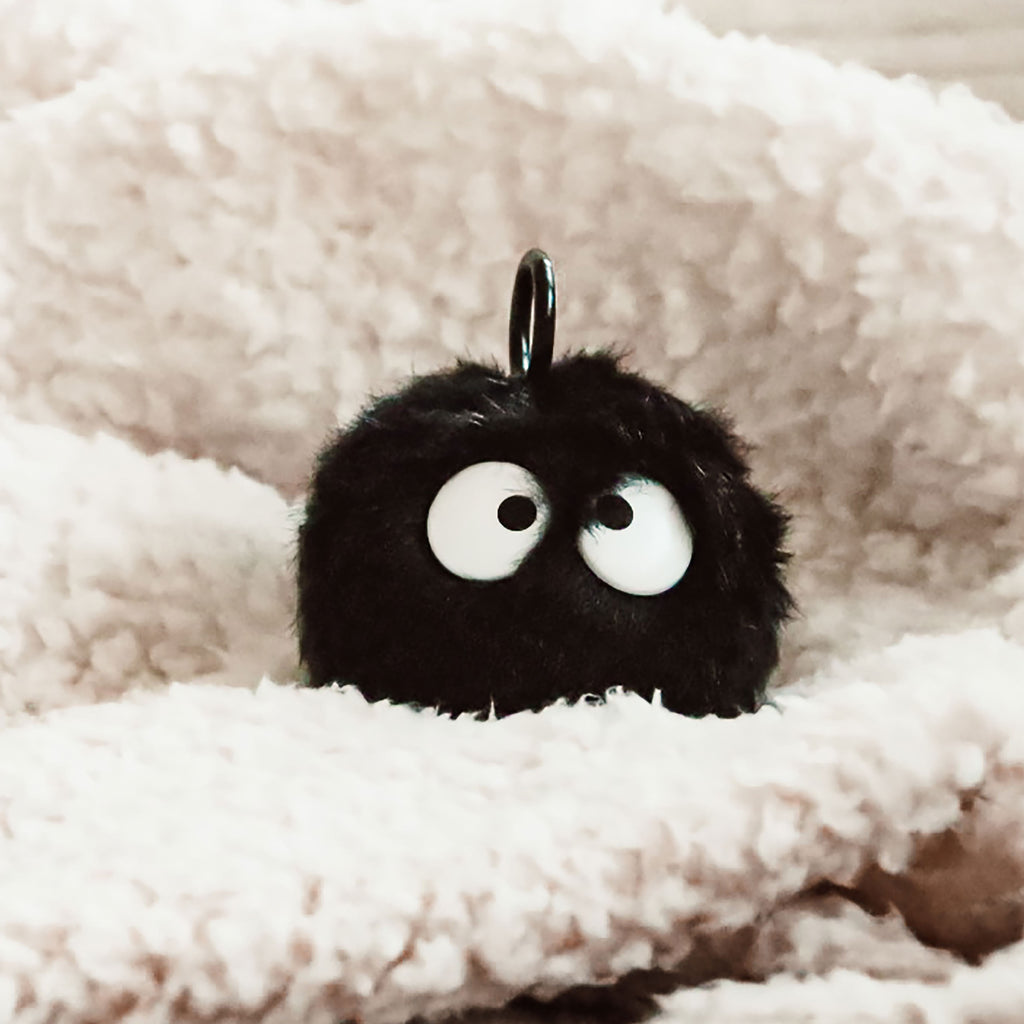 Imagen del producto Totoro - Figura de peluche de hombre de hollín con efecto de vibración negro