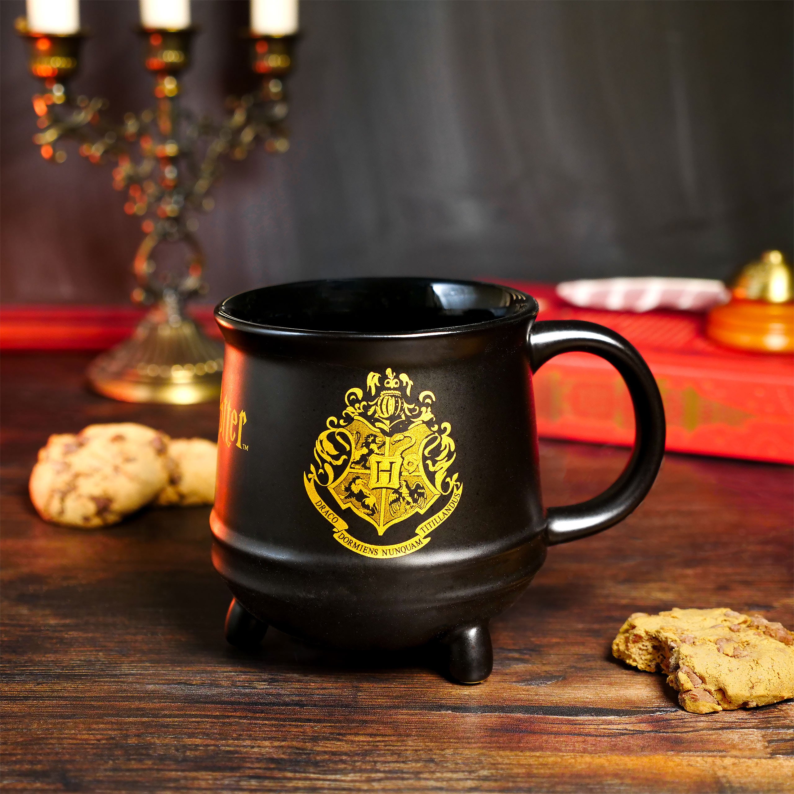 Imagen del producto Harry Potter - Taza de Caldero con Escudo de Hogwarts