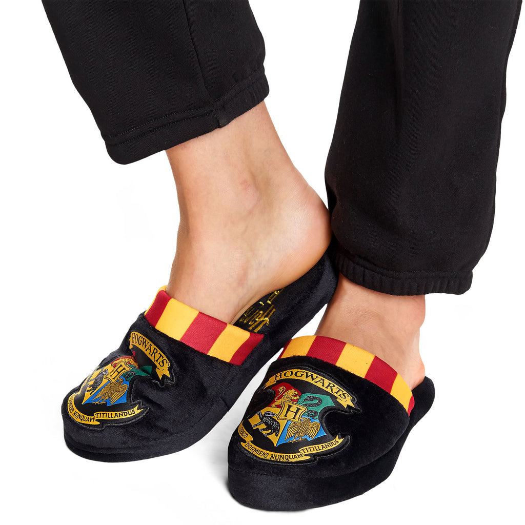 Imagen del producto Harry Potter - Pantuflas de peluche Hogwarts para mujeres