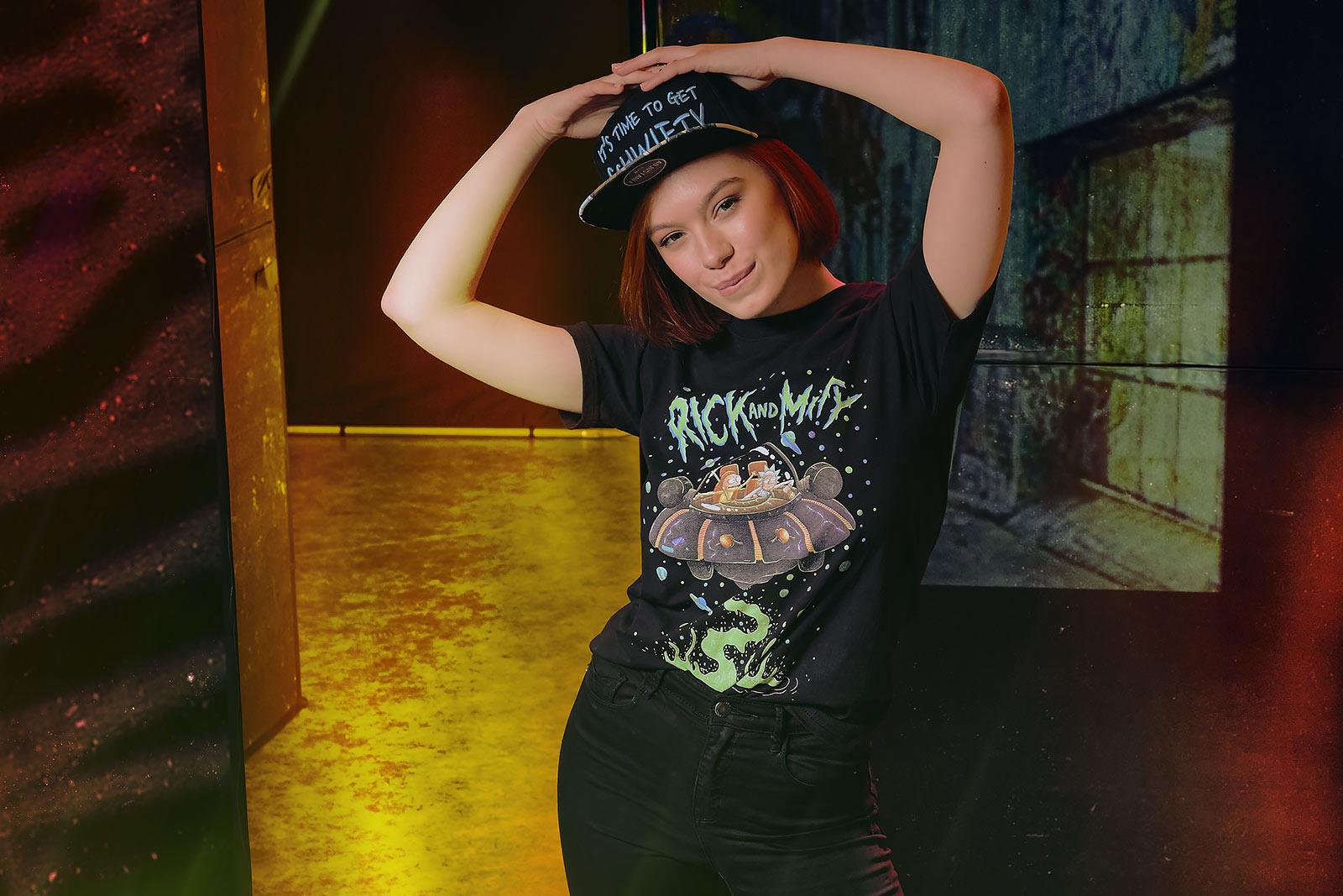 Imagen del producto Rick y Morty - Camiseta Space Cruiser negra