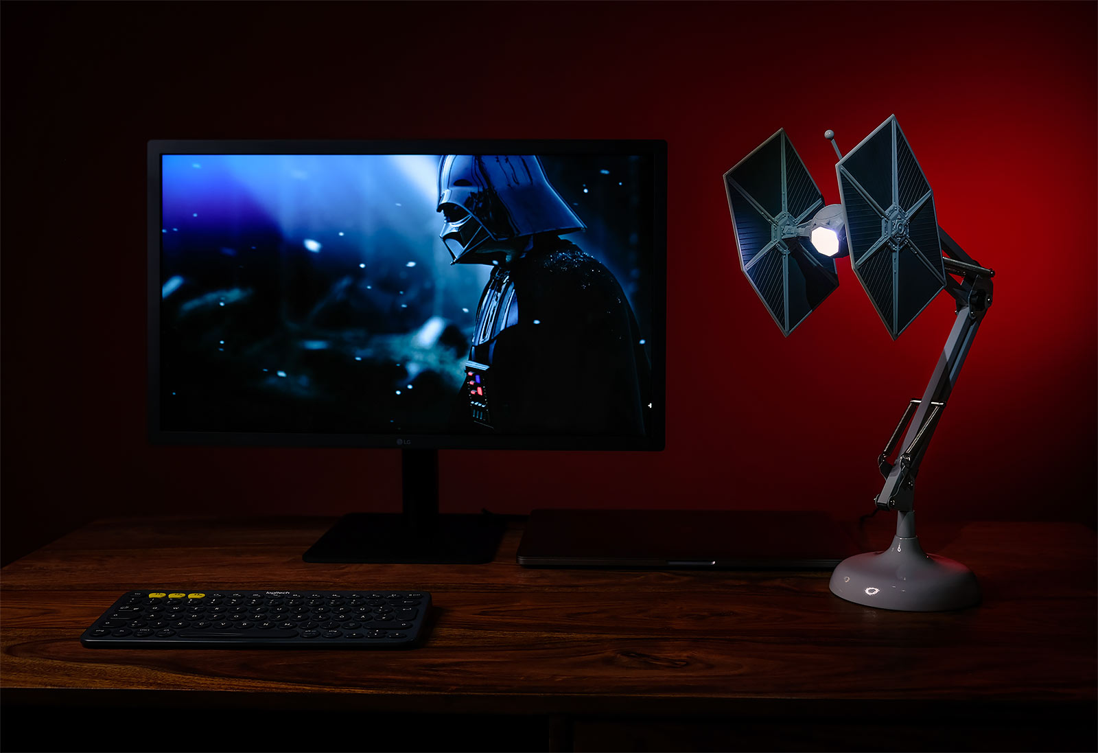 Imagen del producto Star Wars - Lámpara de mesa Tie Fighter