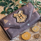 Imagen del producto Harry Potter - Cartera de metal con escudo de Hogwarts