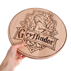 Imagen del producto Harry Potter - Tabla de cortar de madera de haya con el escudo de Gryffindor
