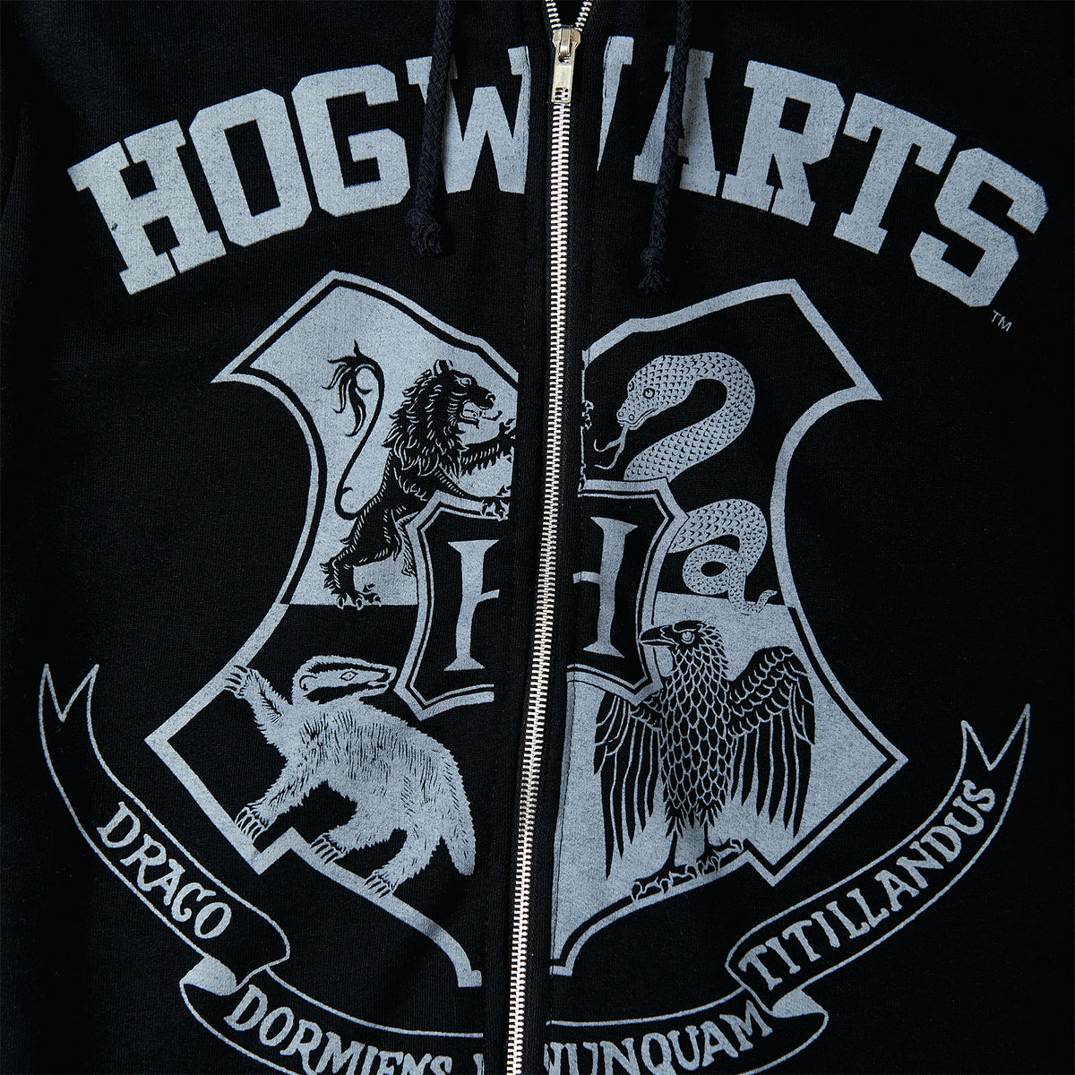 Imagen del producto Harry Potter - Chaqueta con capucha negra del escudo de Hogwarts