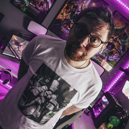 Imagen del producto Camiseta Imperial Fighters at Night para fans de Star Wars
