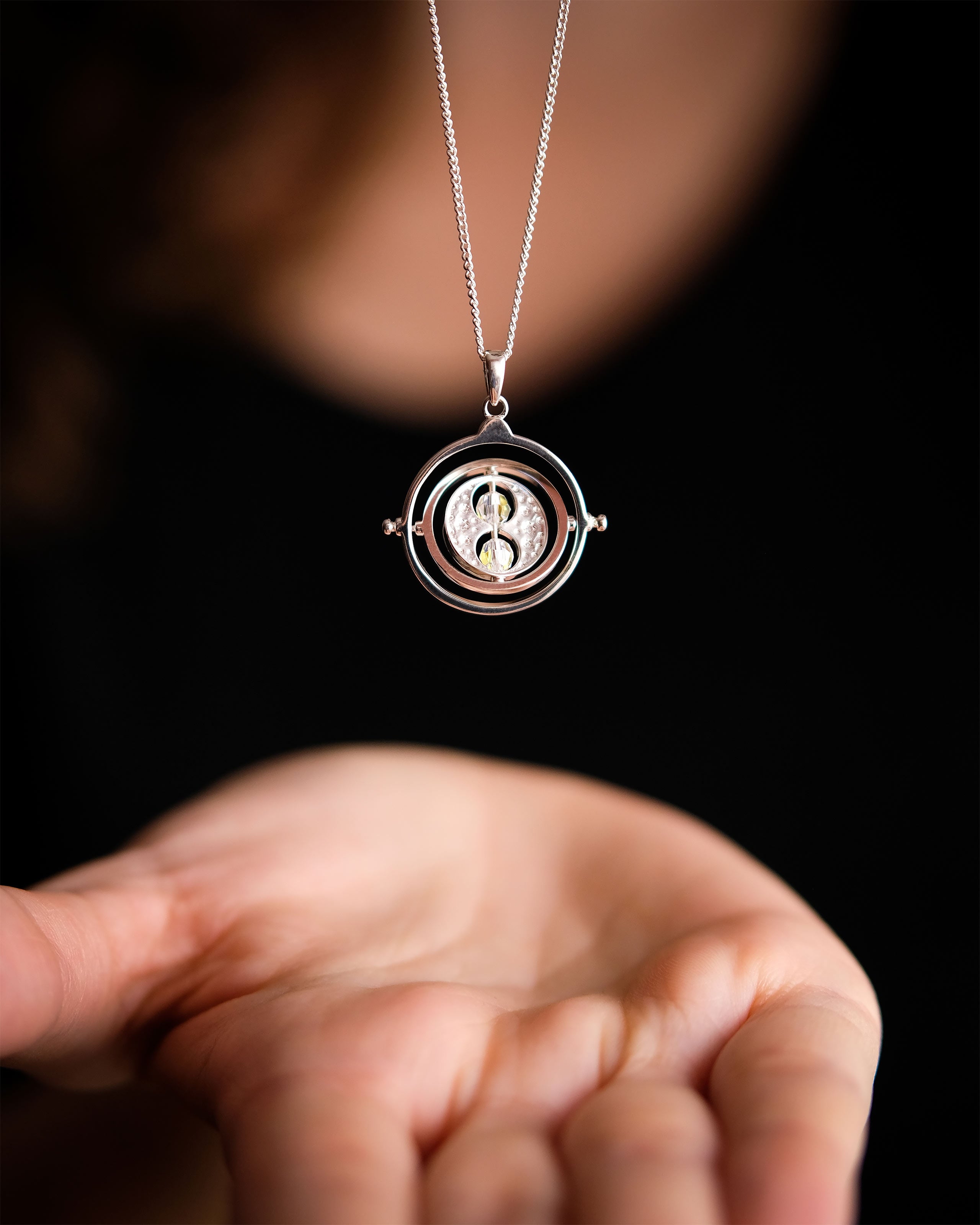 Imagen del producto Harry Potter - Collar giratiempo con cristales plata