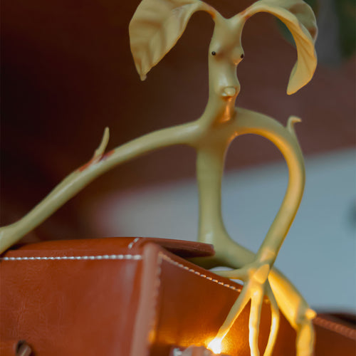 Imagen del producto Animales Fantásticos - Figura Flexible de Bowtruckle 19cm