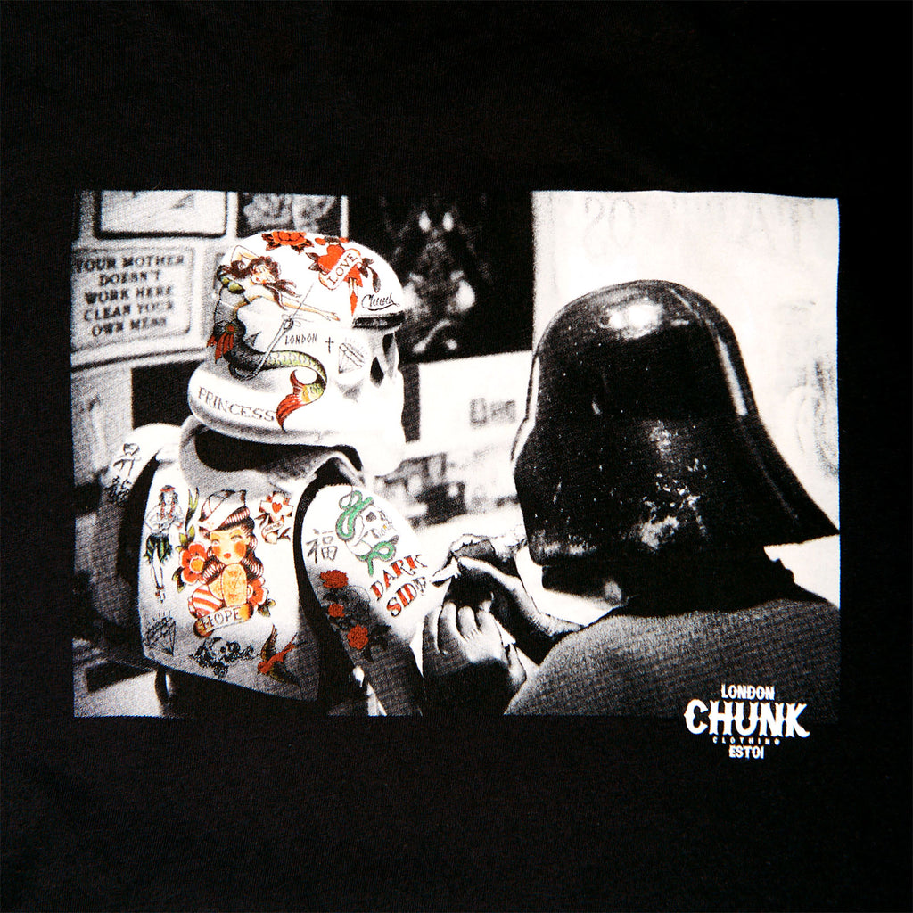 Imagen del producto Camiseta Dark Side Tattoo para fans de Star Wars negra