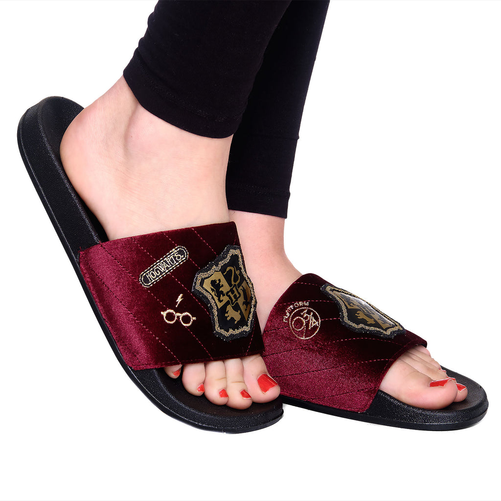 Imagen del producto Harry Potter - Pantuflas con Escudo de Hogwarts