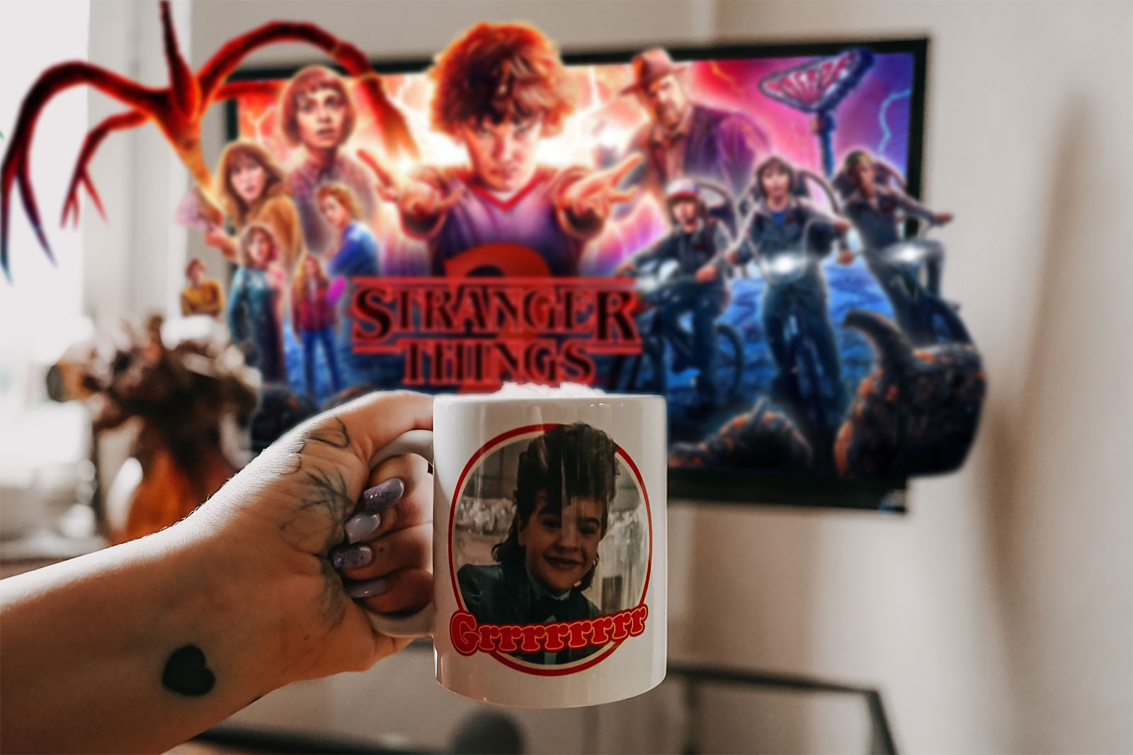 Imagen del producto Stranger Things - Taza de Dustin Snowball Dance