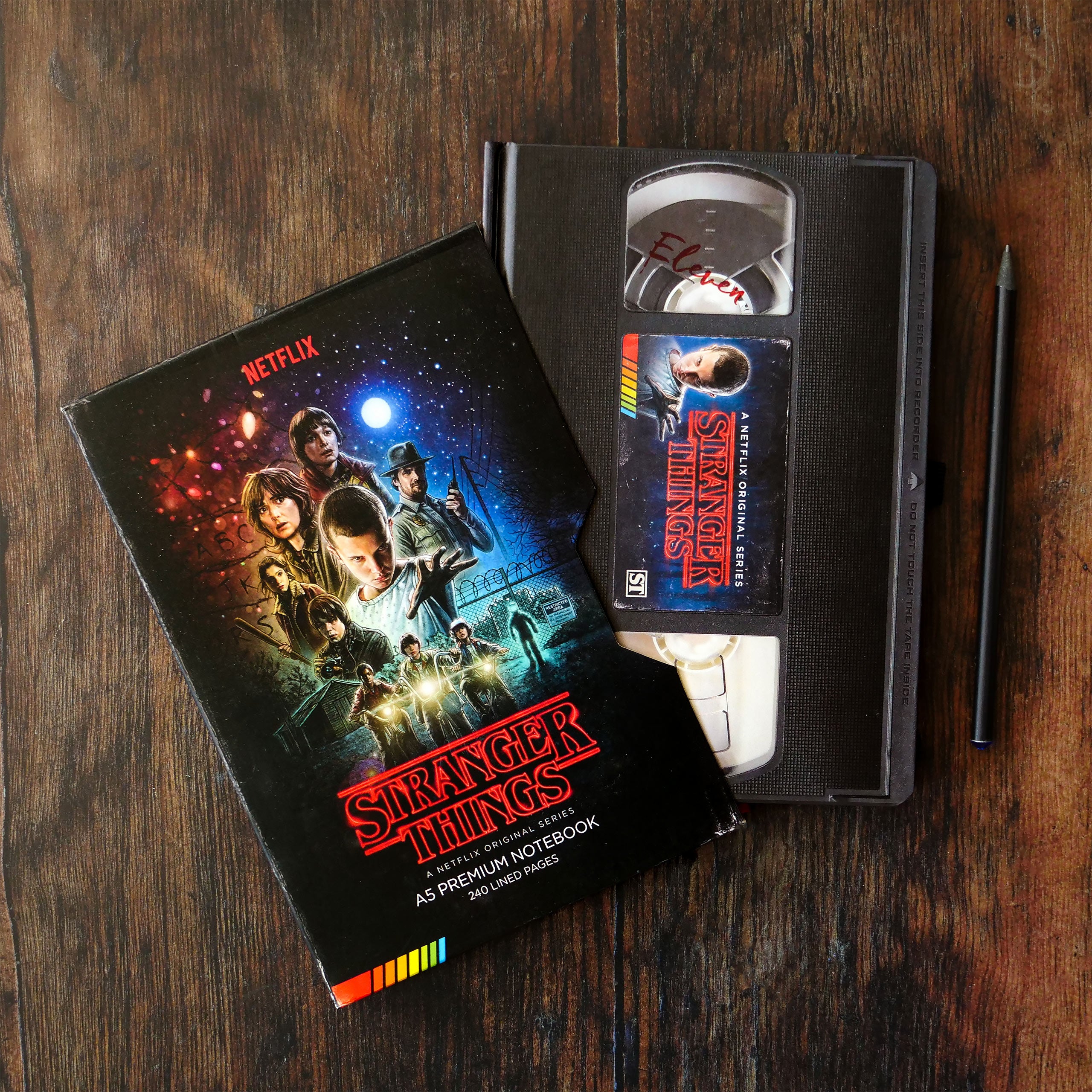 Imagen del producto Stranger Things - Cuaderno Premium A5 VHS