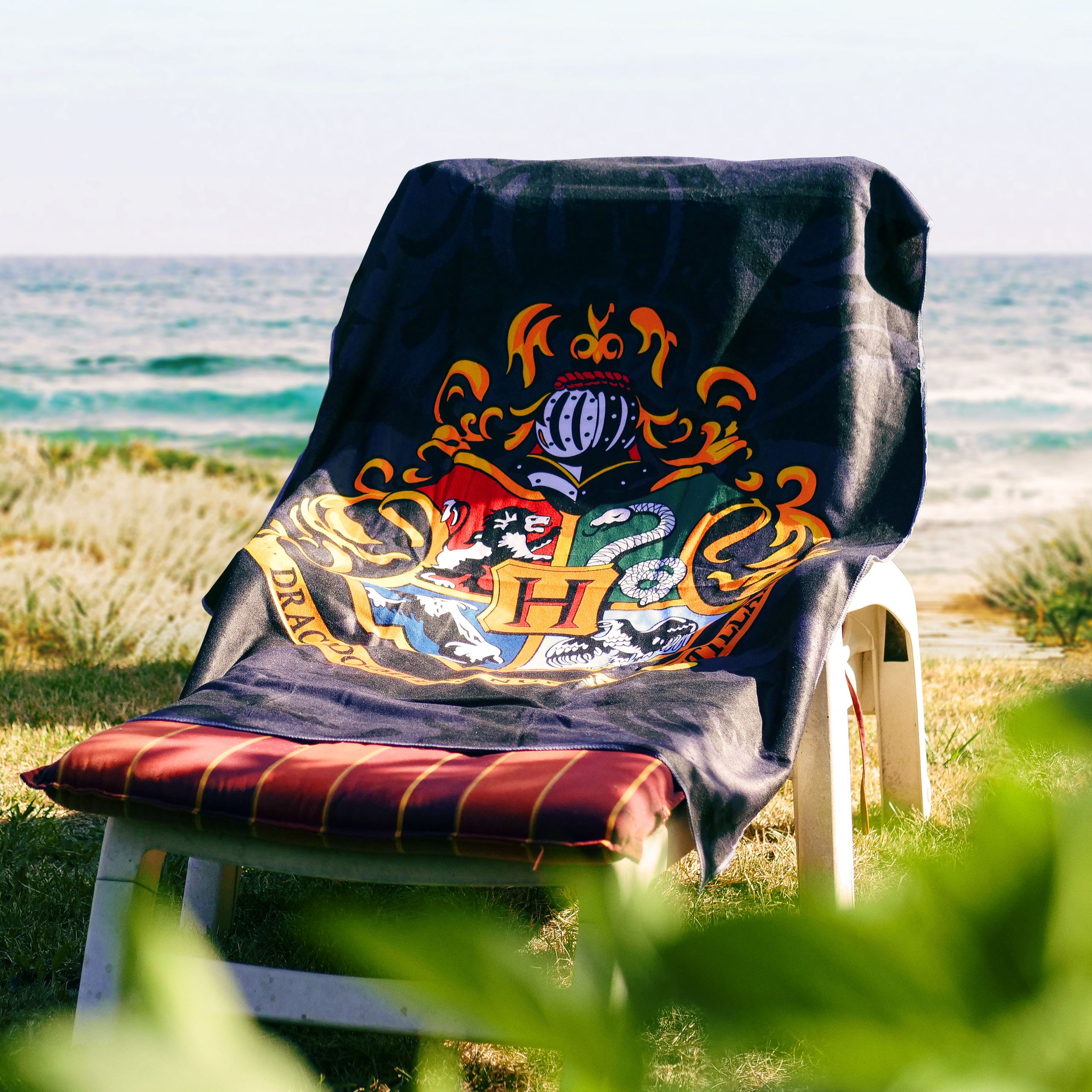 Imagen del producto Harry Potter - Toalla de playa con escudo de Hogwarts