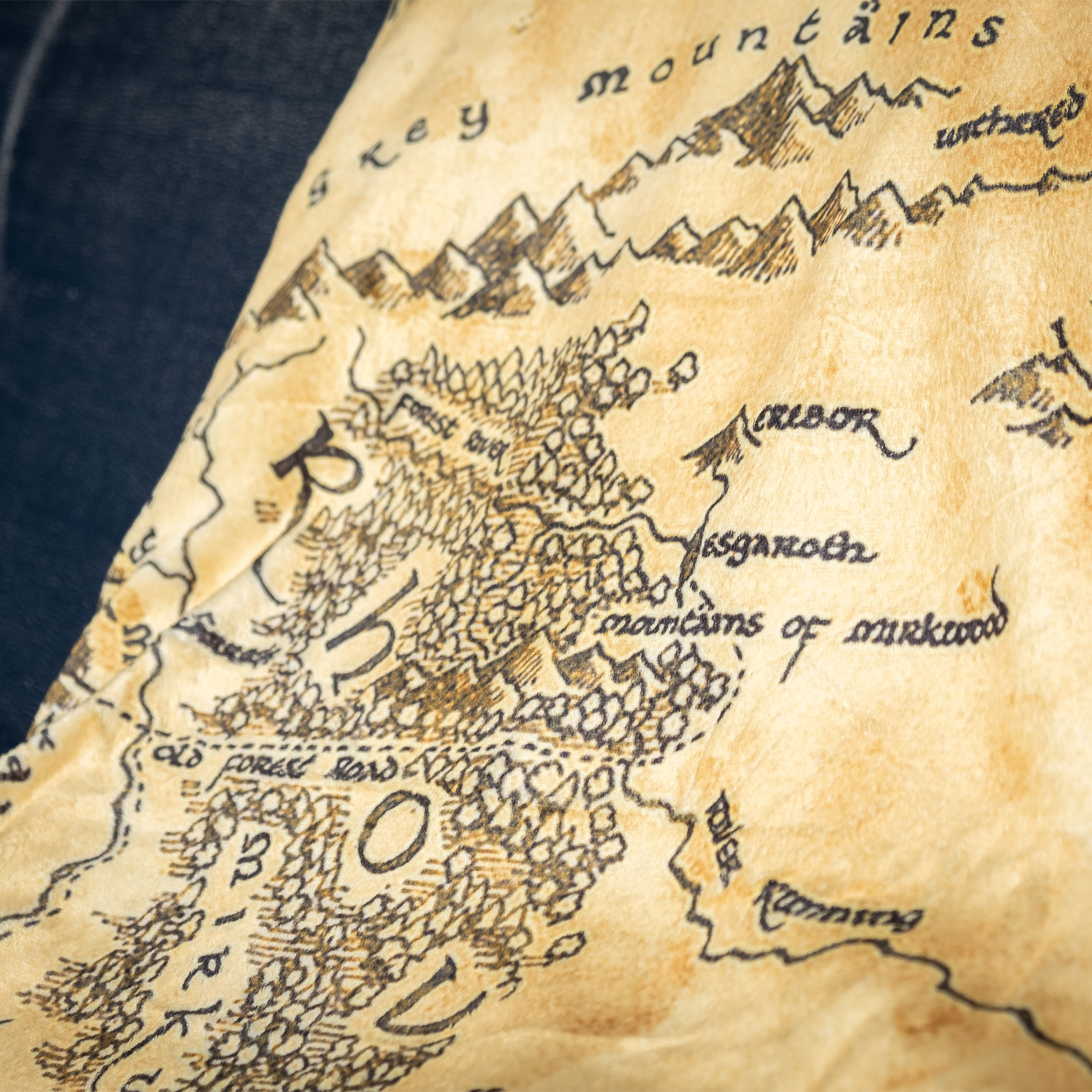 Imagen del producto El Señor de los Anillos - Manta suave con mapa de la Tierra Media y forro de peluche