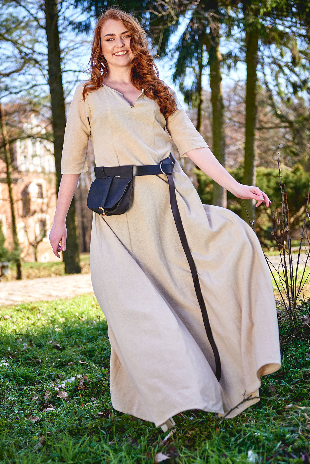 Imagen del producto Vestido medieval inferior Silja beige