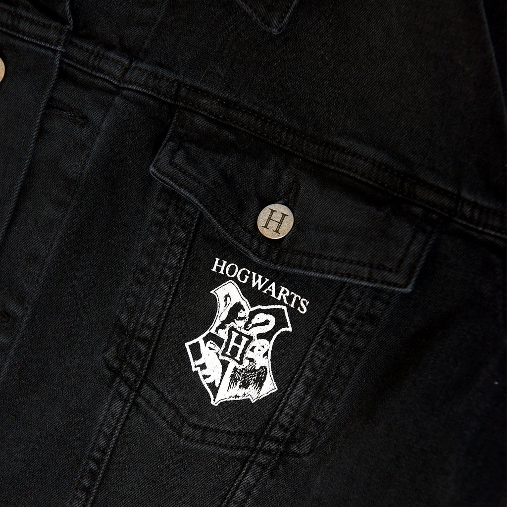 Product image Harry Potter - Hogwarts Crest Denim Jacket Black