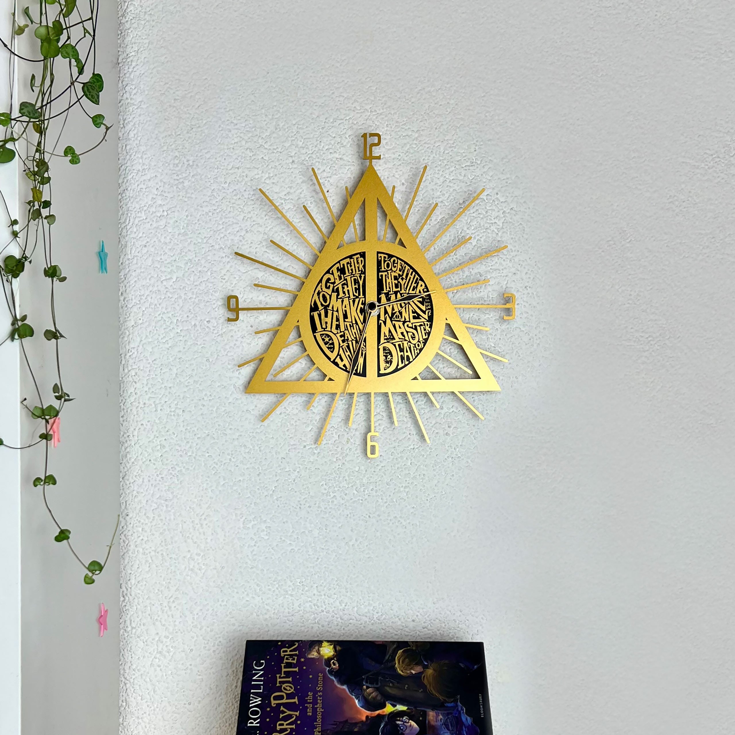 Imagen del producto Harry Potter - Reloj de Pared Reliquias de la Muerte