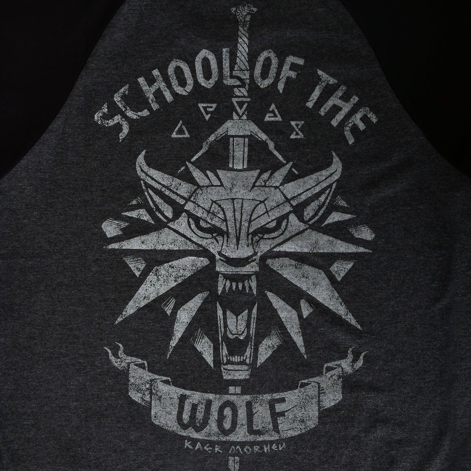 Imagen del producto Witcher - Camiseta gris de la Escuela del Lobo
