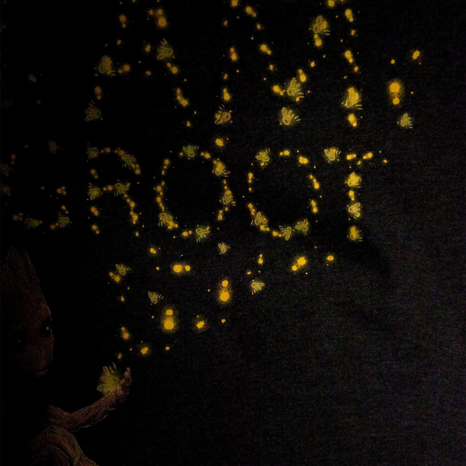 Imagen del producto Guardianes de la Galaxia - Camiseta Groot Glow in the Dark para niños gris