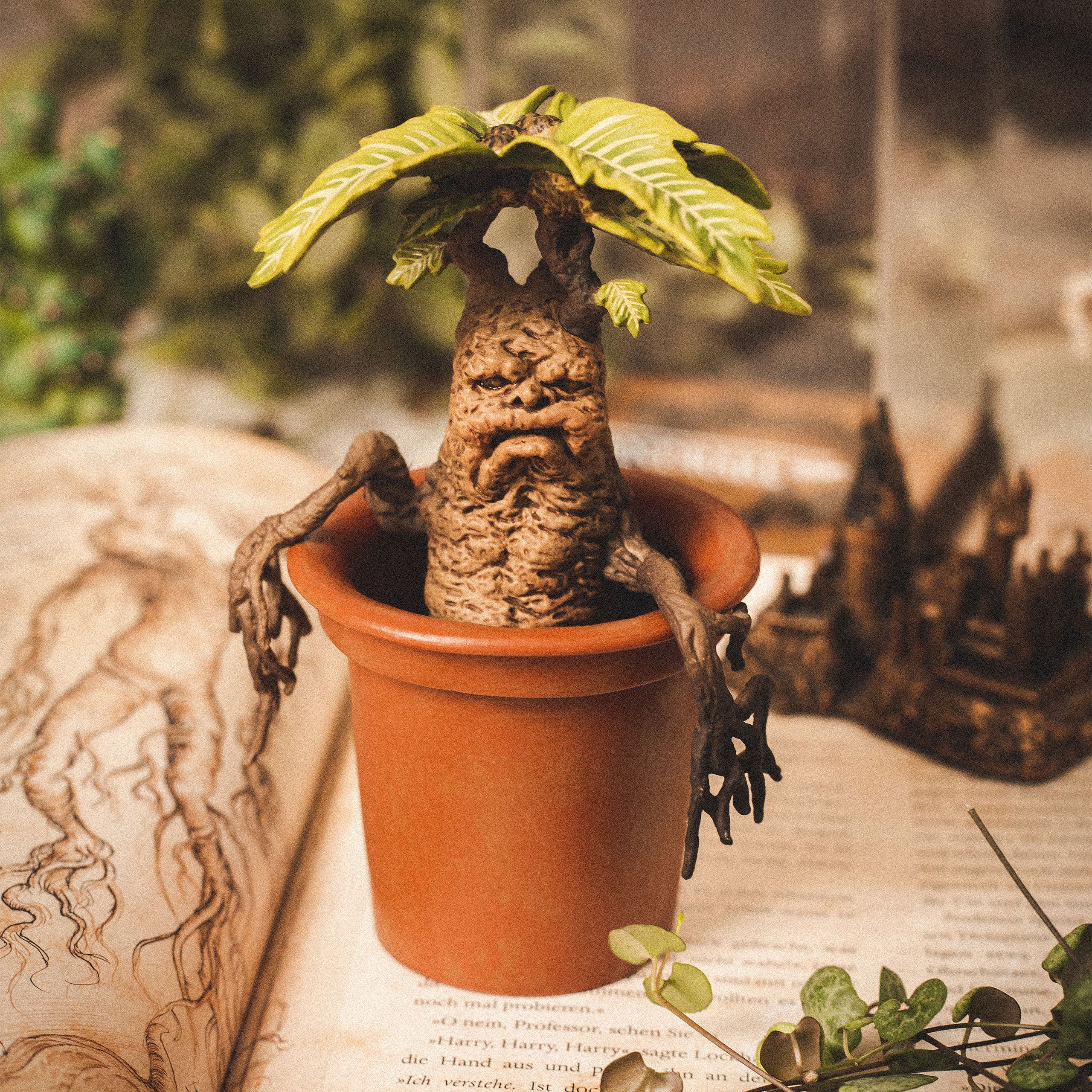 Imagen del producto Mandrágora - Figura de criaturas mágicas de Harry Potter