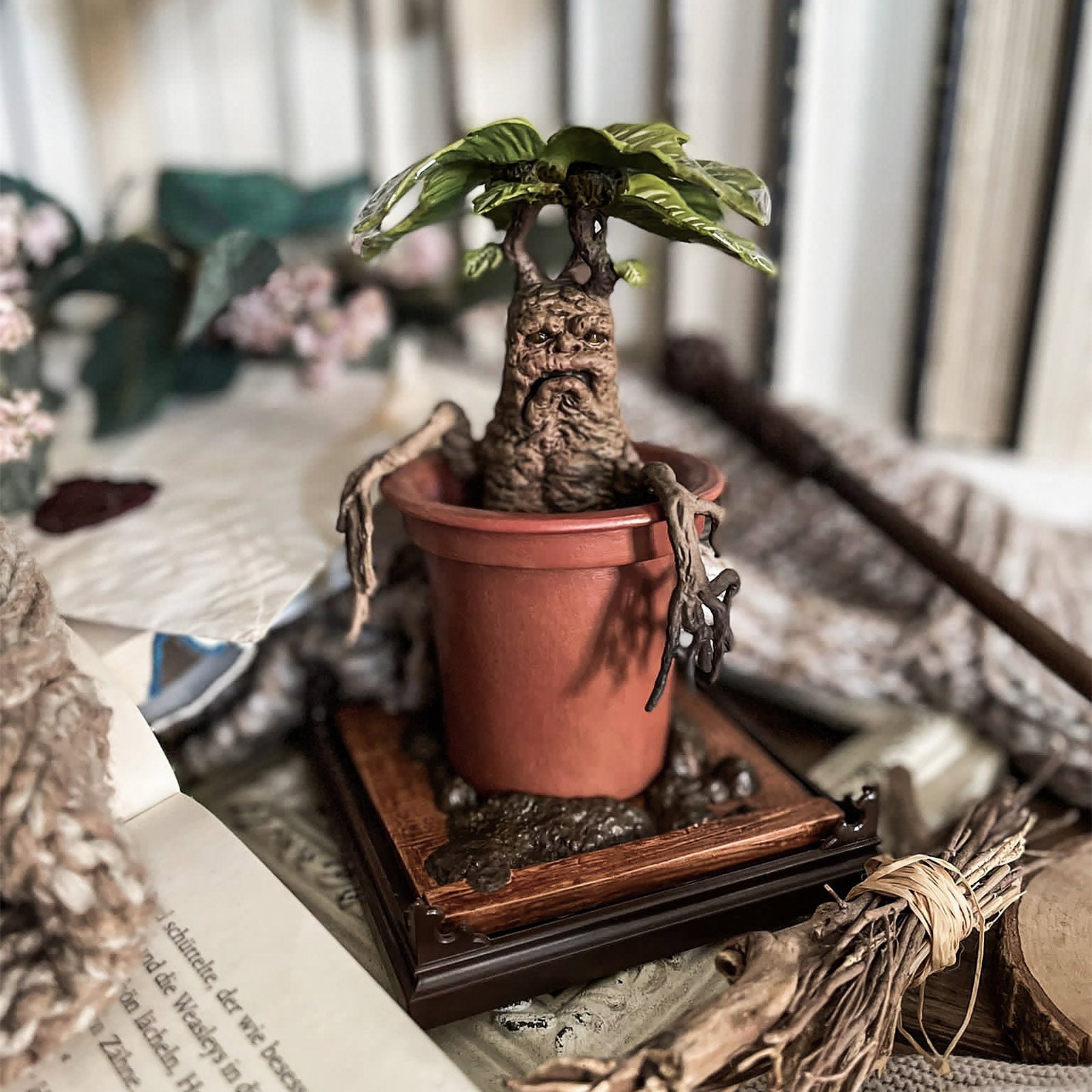 Imagen del producto Mandrágora - Figura de criaturas mágicas de Harry Potter