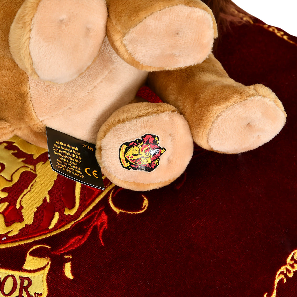Imagen del producto Harry Potter - Almohada con escudo de Gryffindor y figura de peluche