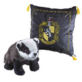 Imagen del producto Harry Potter - Cojín de escudo de Hufflepuff con figura de peluche