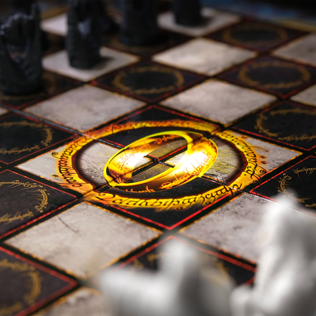 Imagen del producto El Señor de los Anillos - Batalla por la Tierra Media Juego de Ajedrez