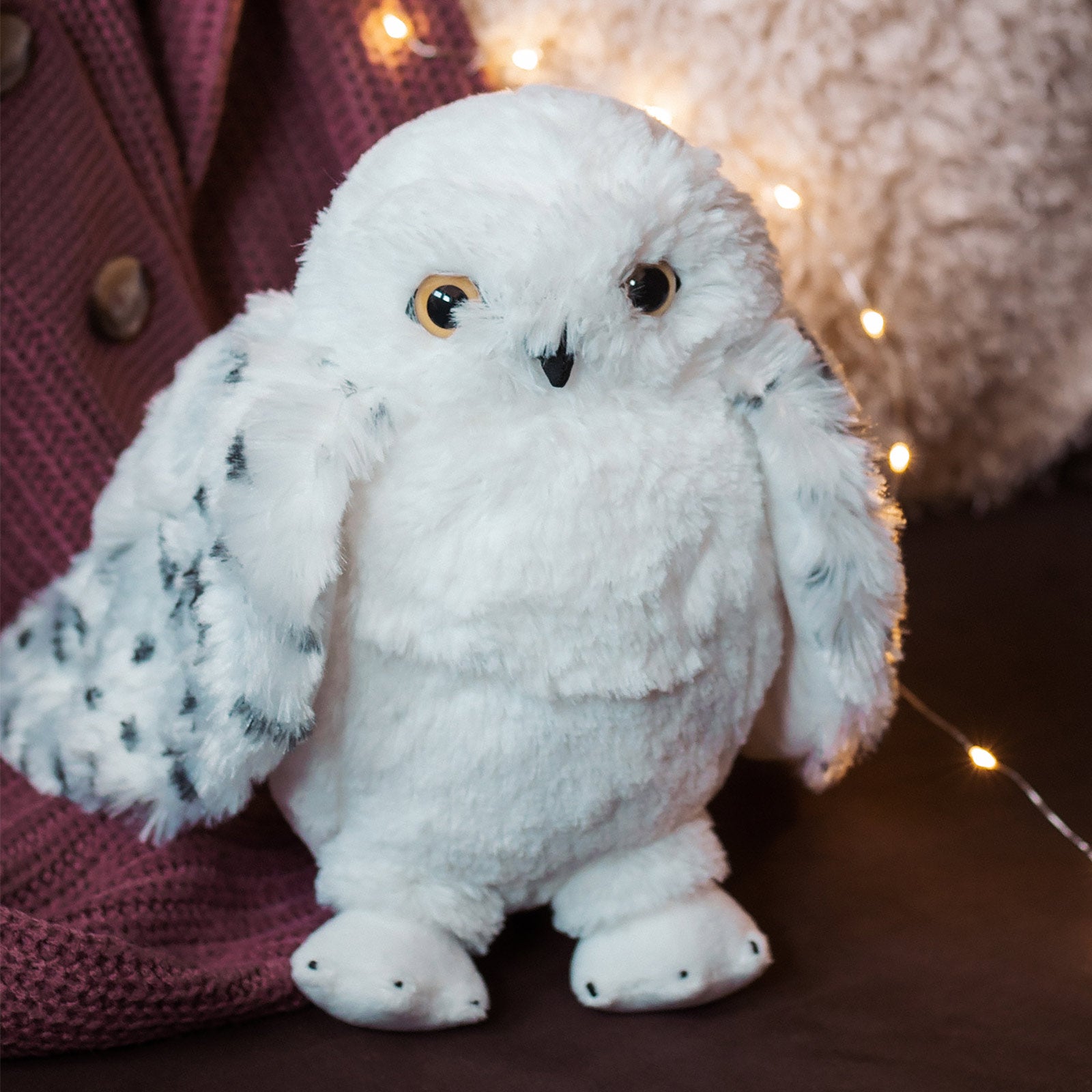 Imagen del producto Figura de peluche de Hedwig con alas abiertas 28 cm - Harry Potter