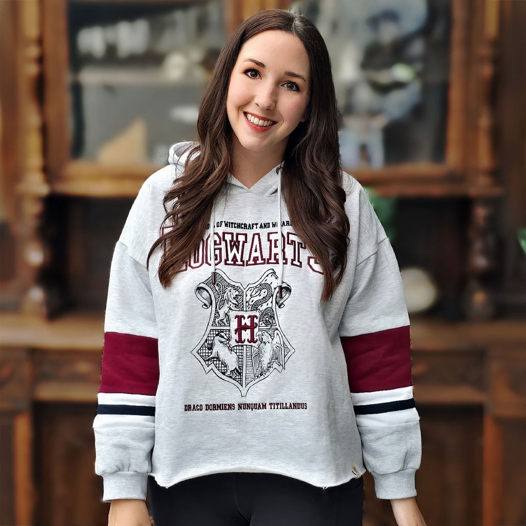 Imagen del producto Harry Potter - Hogwarts School Crop Hoodie para mujer gris