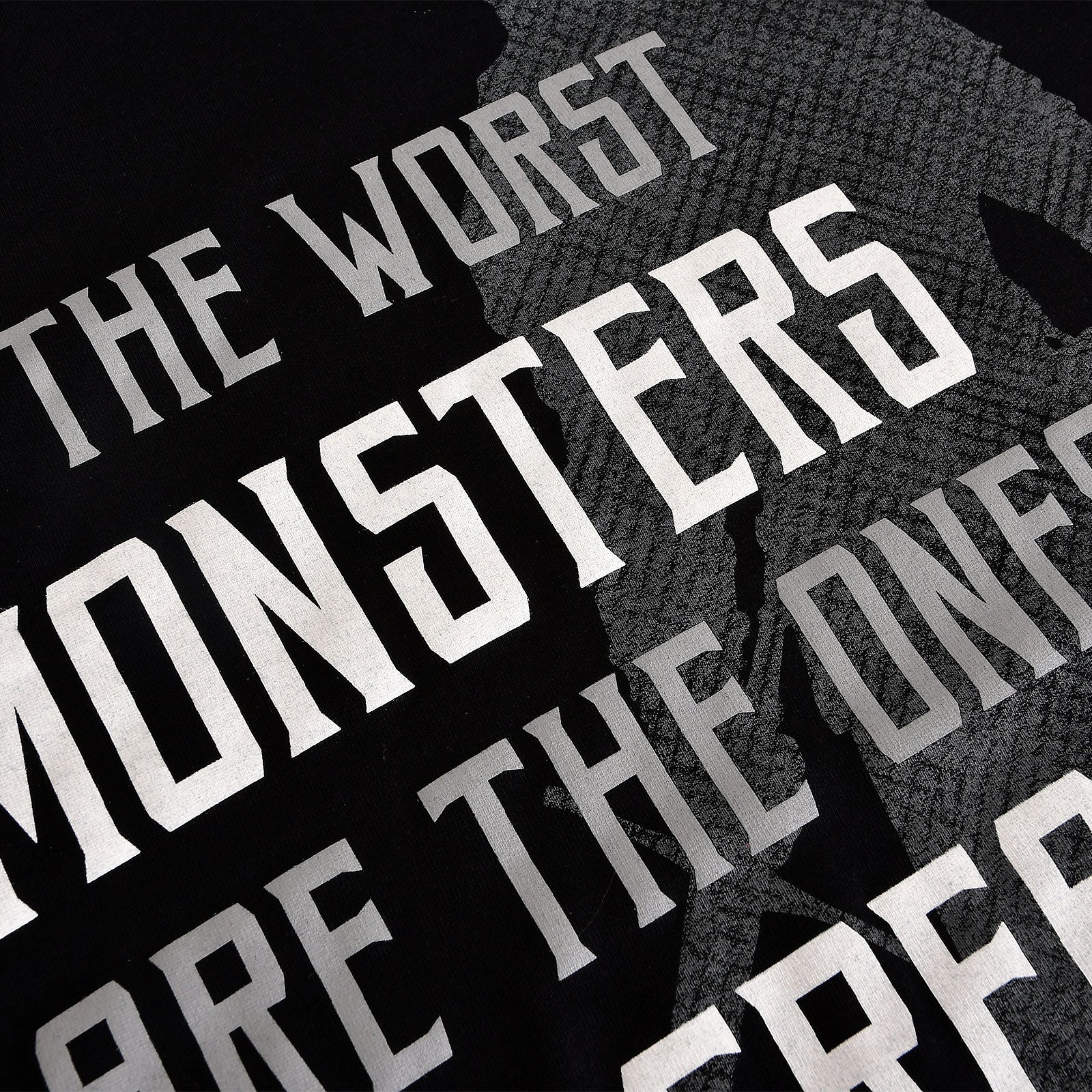 Imagen del producto Camiseta Monsters We Create para fans de Witcher negra