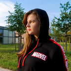 Imagen del producto Marvel - Sudadera con capucha y estampado en la manga negra