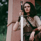 Imagen del producto Réplica de la espada de acero de Geralt de Rivia con vaina para fans de Witcher
