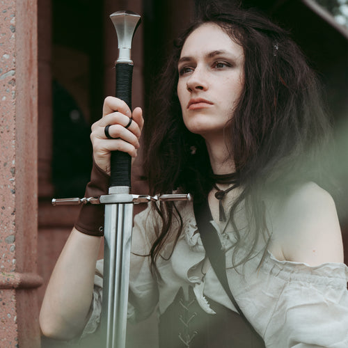 Imagen del producto Réplica de la espada de acero de Geralt de Rivia con vaina para fans de Witcher