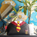 Imagen del producto Harry Potter - Gryffindor Suit & Tie Neceser